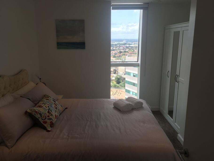 Grand Serviced Apartment***** Croydon Dış mekan fotoğraf